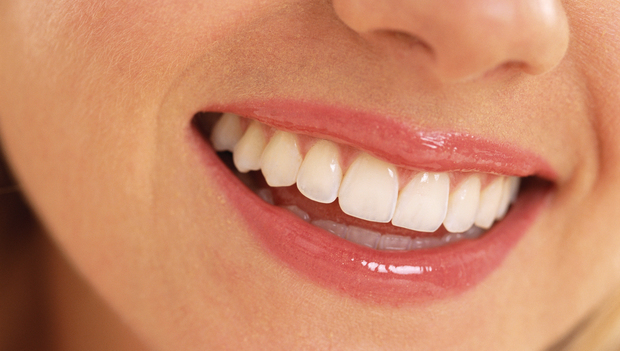 Doğru diş estetiği nasıl yapılır?